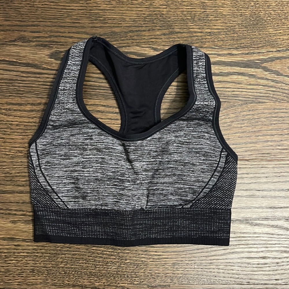 Sports Bra in Medium